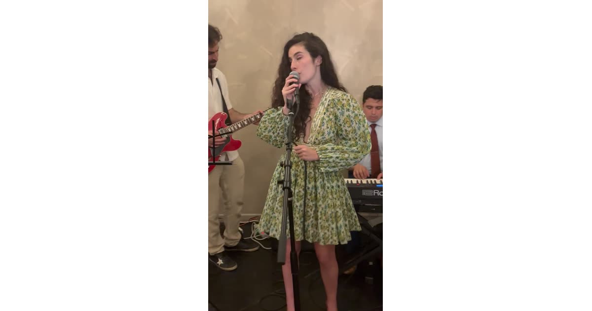 Live Band Performance