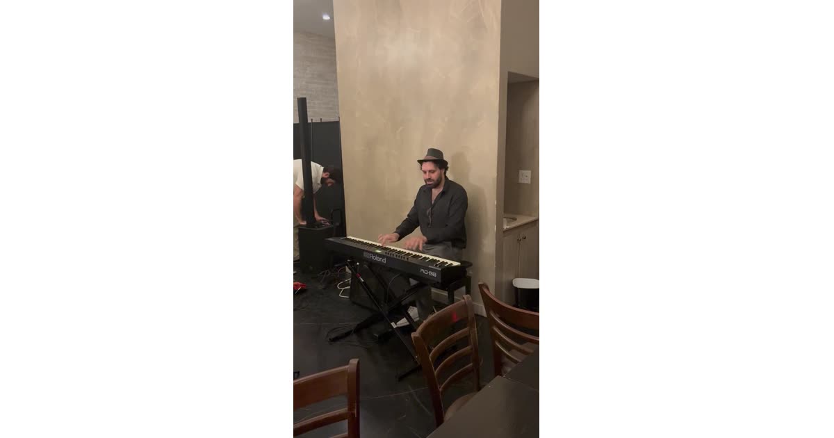 Live Keyboard Performance
