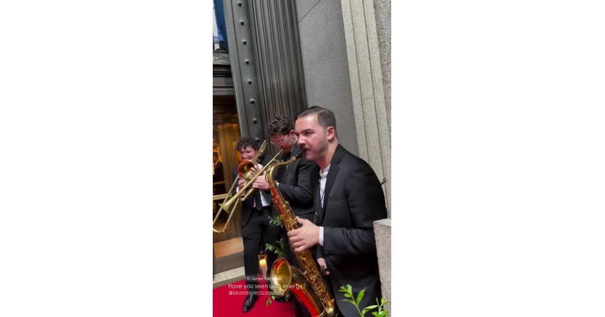 Live Brass Performance at Cipriani Wall Street | Music | Will