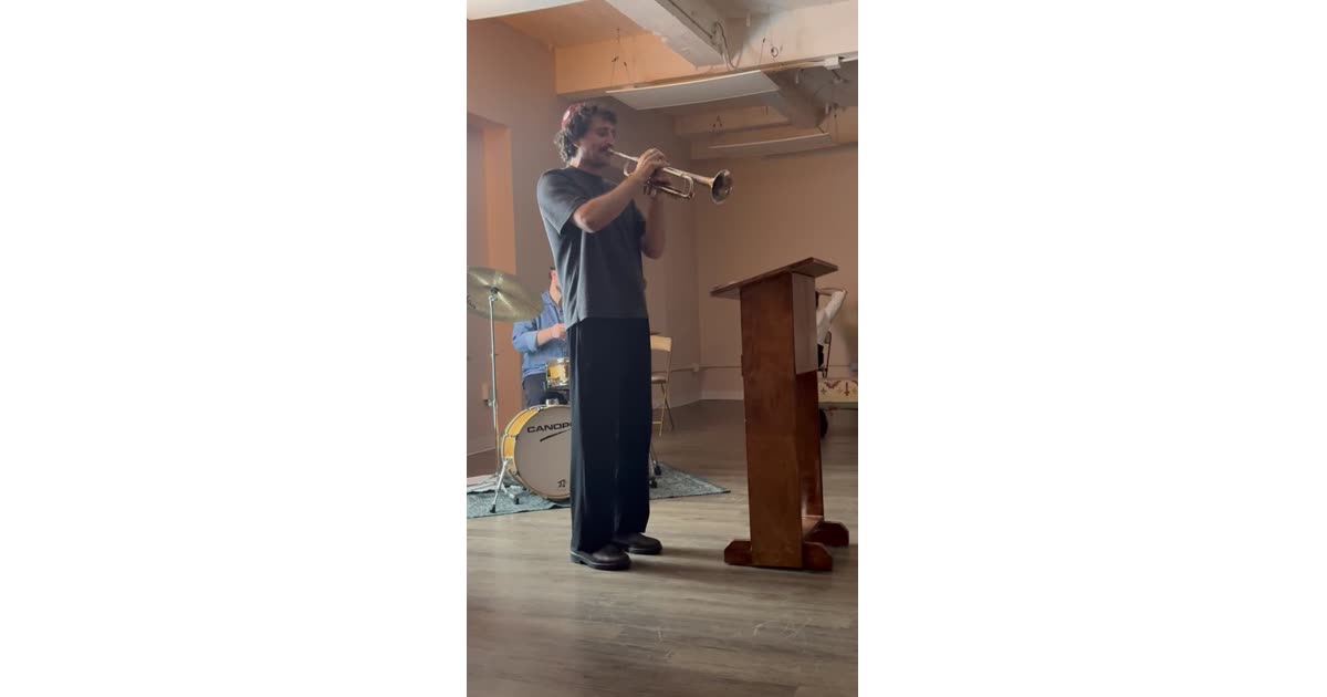 Live Trumpet Performance at Intimate Venue | Music | William Lebovics