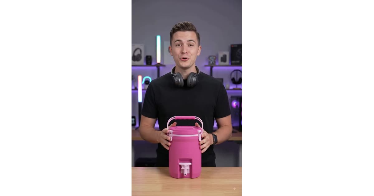 Great Build Quality and Solid Latch Review | Technology | Amazon.com : STANLEY Fast Flow Water Jug, 2