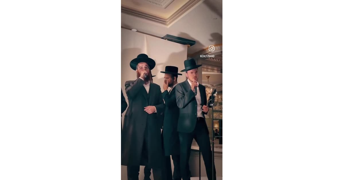 Zaltz Band Performs Harmonious A Cappella