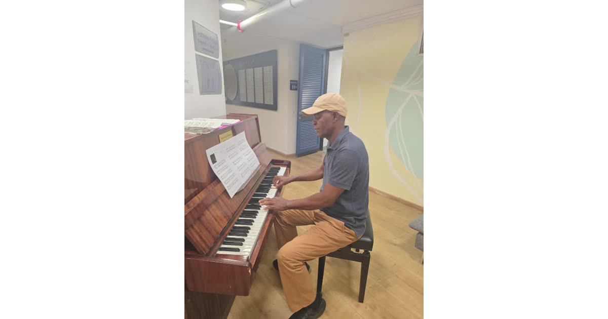 Piano Practice in Studio Session | Music | Gospel music