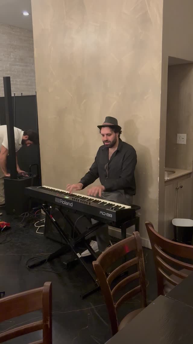 Live Keyboard Performance